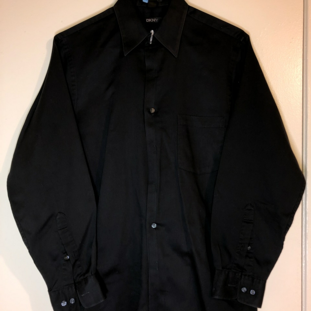 MEN'S DKNY long sleeve dress shirt SIZE M. DRY CLEANED. SMOKE / PET FREE HOME.